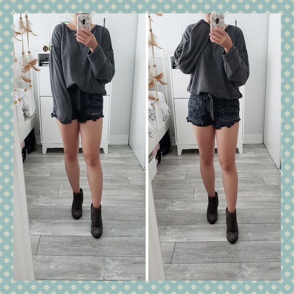 BNWT Socialite Waffle Knit Grey Sweatshirt - Picture 1 of 6